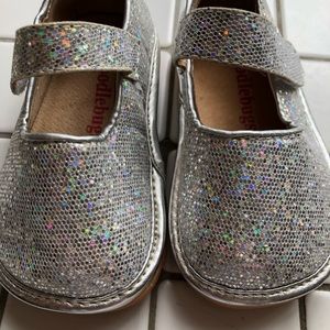 New toddler girl Doodlebugs leather shoes 7